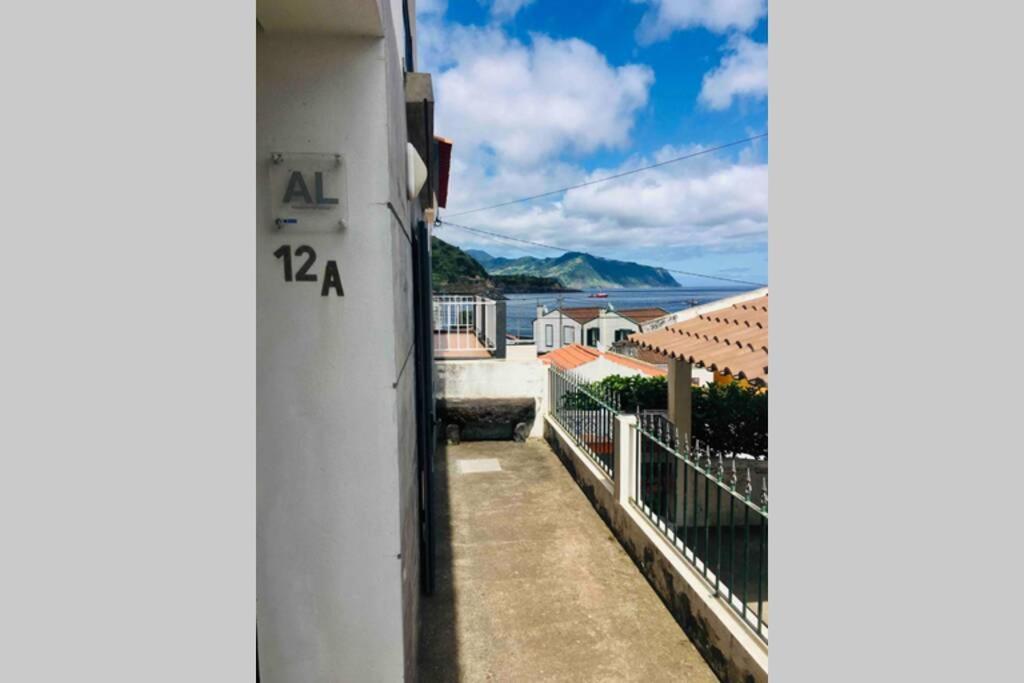 Apartamento Vista Do Mar A Ribeira Quente Екстер'єр фото